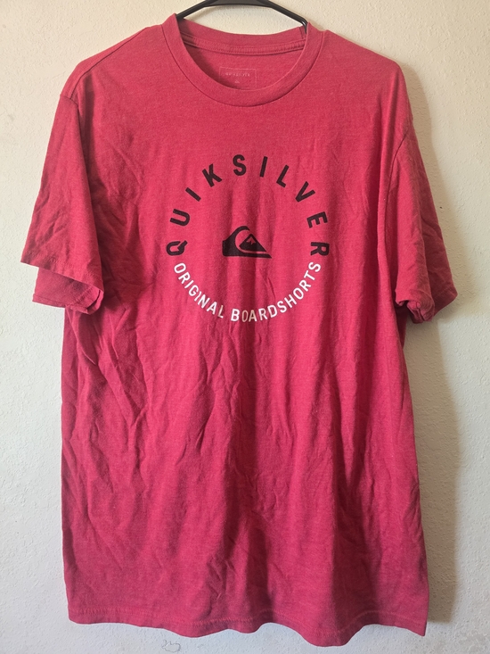 Quiksilver Other - Quiksilver Men's Red Logo Circle Short Sleeve Tee